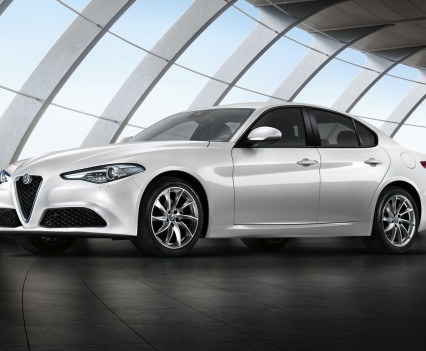 Nuova-Alfa-Romeo-Giulia-2016-base-5